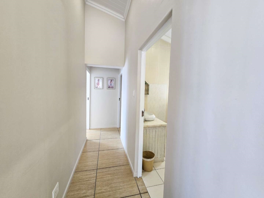 5 Bedroom Property for Sale in Jongensfontein Western Cape